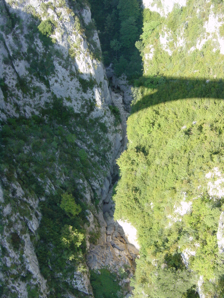 Picture France Gorges du Verdon 2002-09 4 - Waterfall Gorges du Verdon