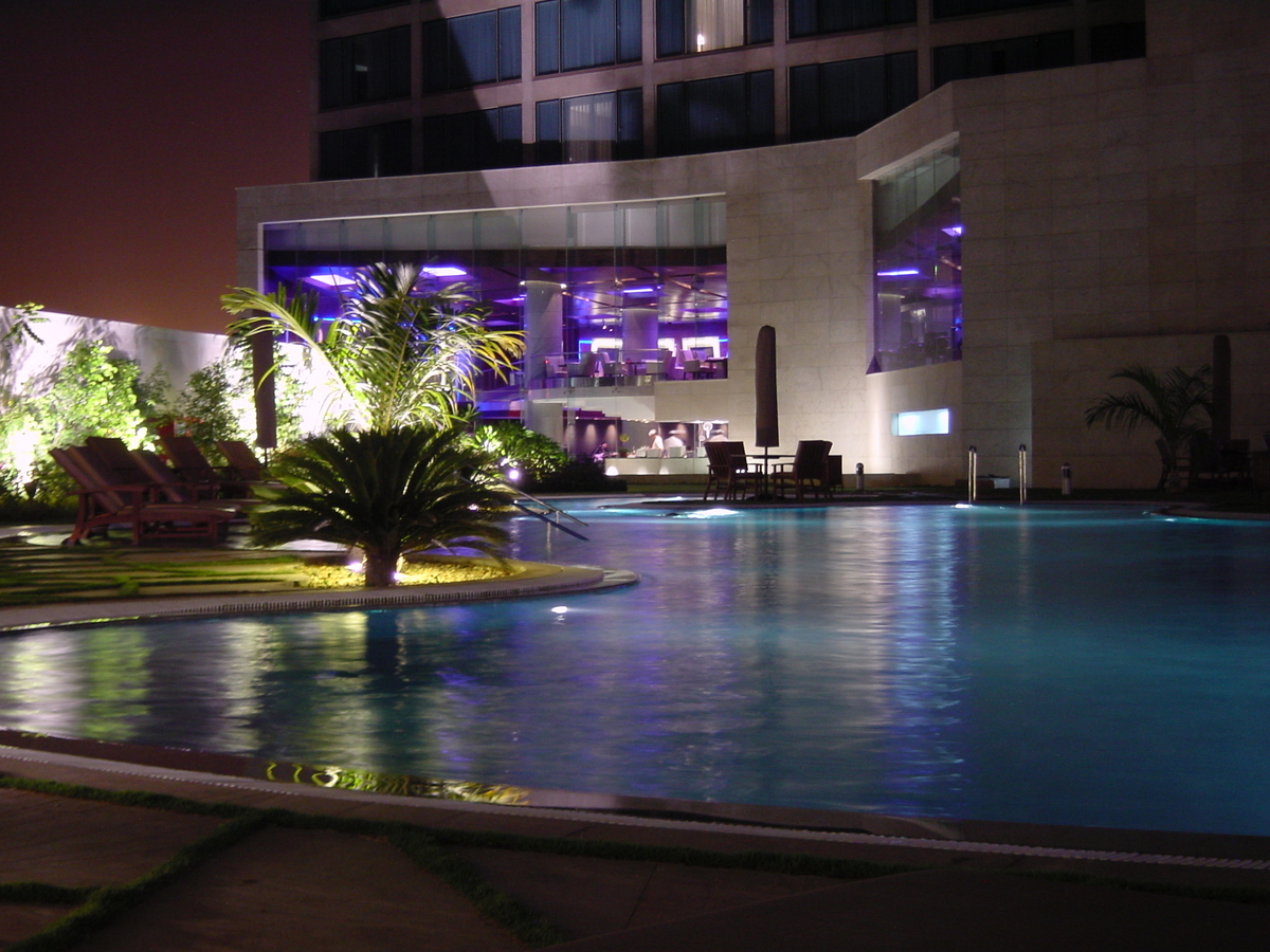 Picture India Mumbai Hyatt hotel 2003-05 28 - City Hyatt hotel