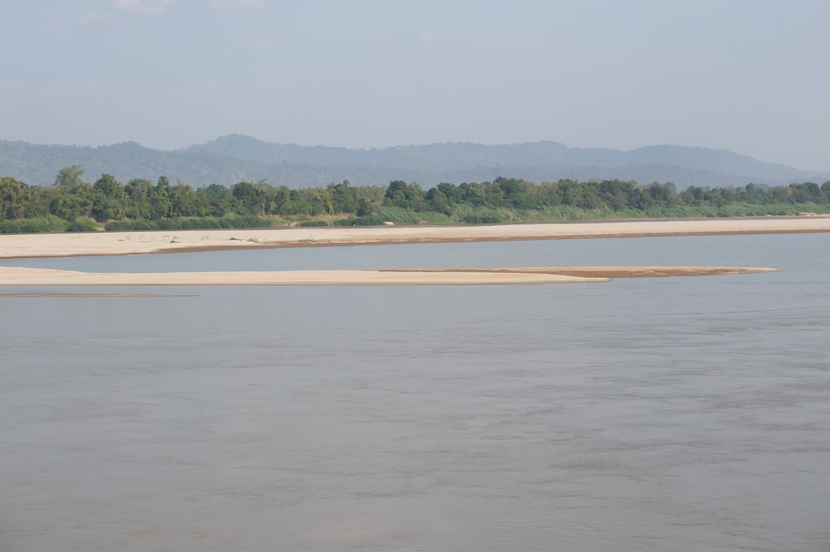 Picture Thailand Mekong river 2012-12 4 - Hot Season Mekong river