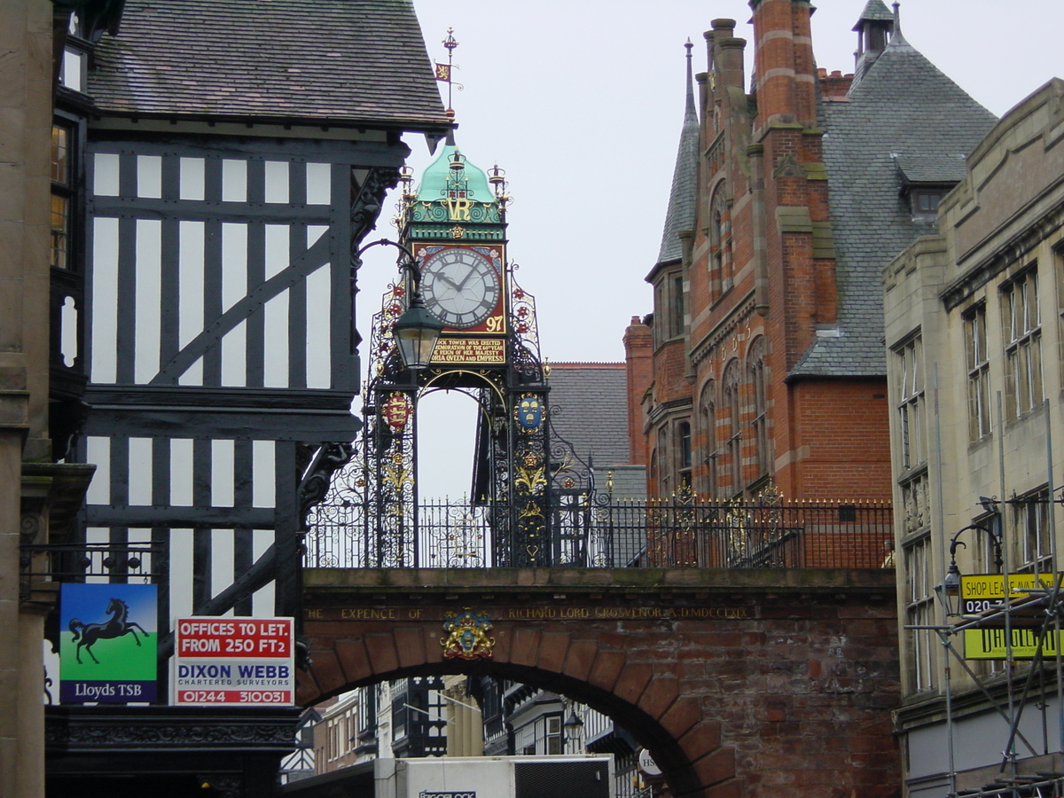 Picture United Kingdom Chester 2001-08 32 - Monument Chester