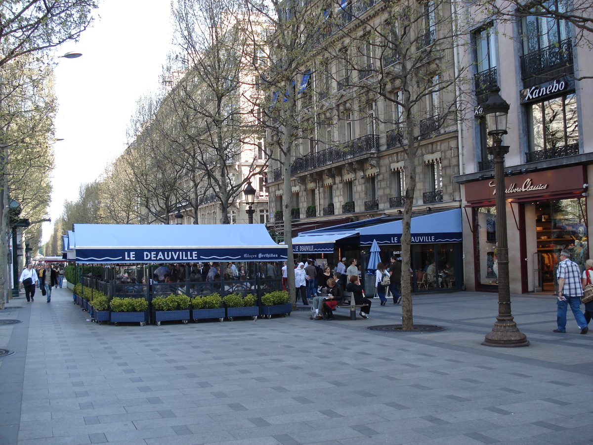 Picture France Paris Champs Elysees 2006-04 5 - Land Champs Elysees