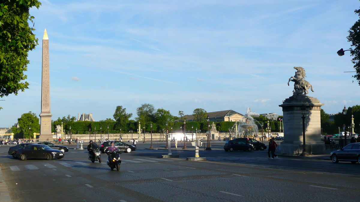 Picture France Paris Champs Elysees 2007-04 41 - Monument Champs Elysees