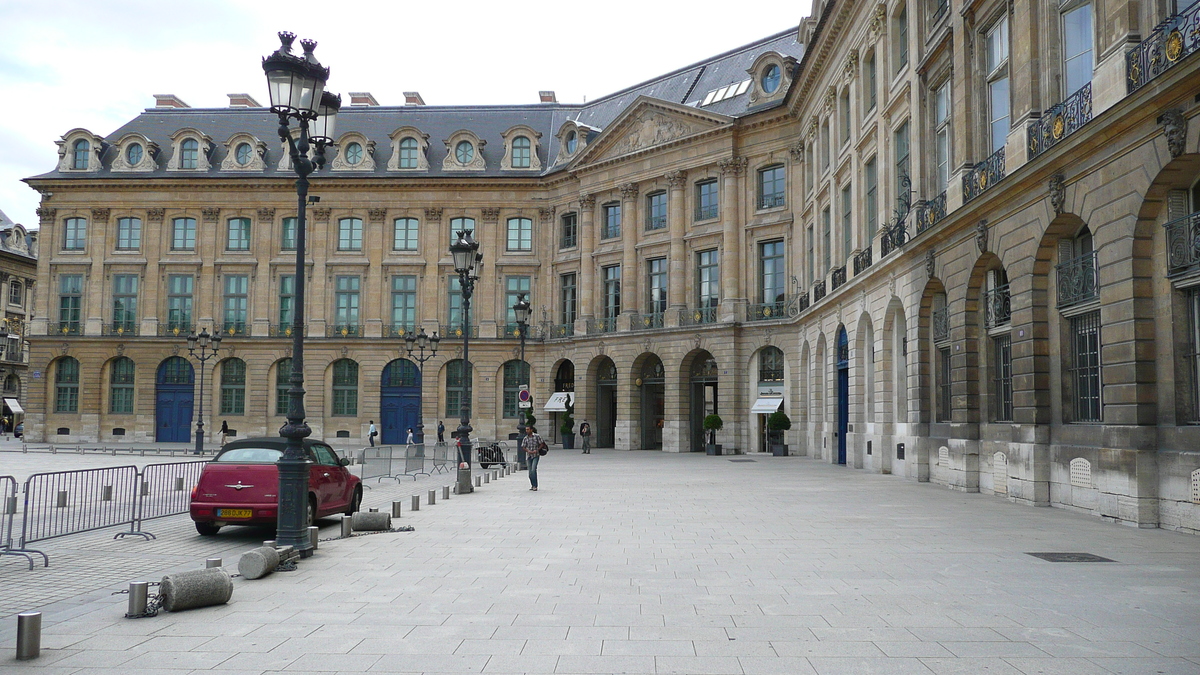 Picture France Paris Place Vendome 2007-07 41 - Resorts Place Vendome