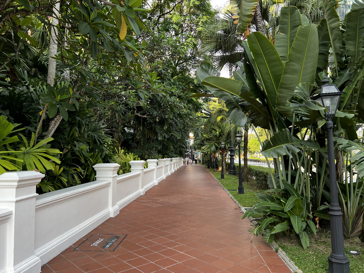 Picture Singapore Raffles Hotel Singapore 2023-01 15 - Waterfall Raffles Hotel Singapore