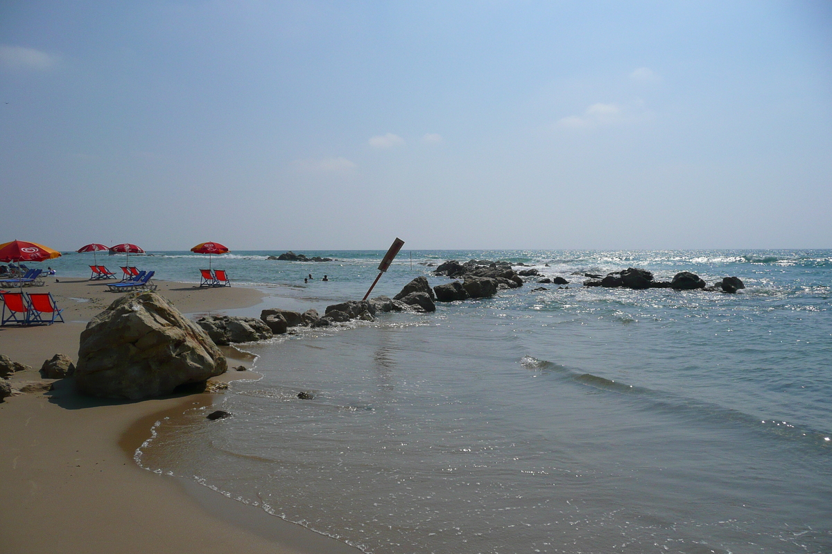 Picture Israel Bat Yam Beach 2007-06 22 - Hotels Bat Yam Beach