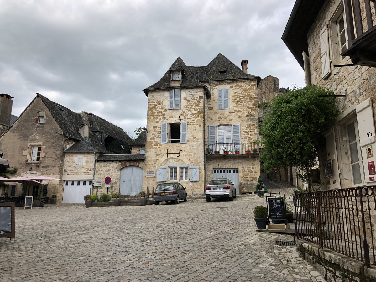 Picture France Turenne 2018-04 47 - Waterfalls Turenne