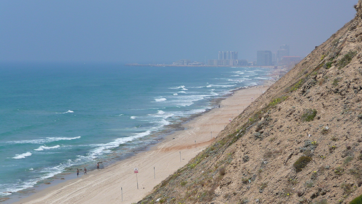 Picture Israel Tel Aviv North Tel Aviv 2007-06 27 - Waterfall North Tel Aviv