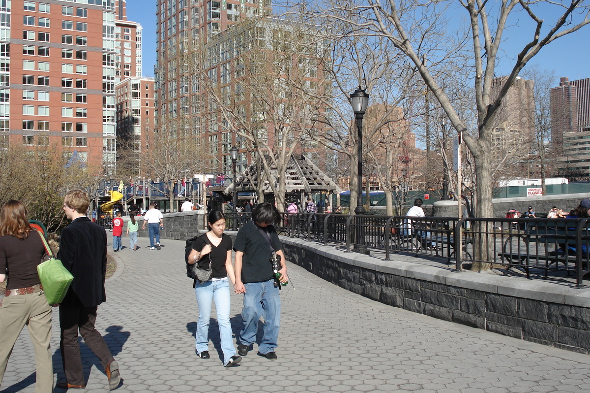 Picture United States New York Battery Park 2006-03 55 - Sunset Battery Park