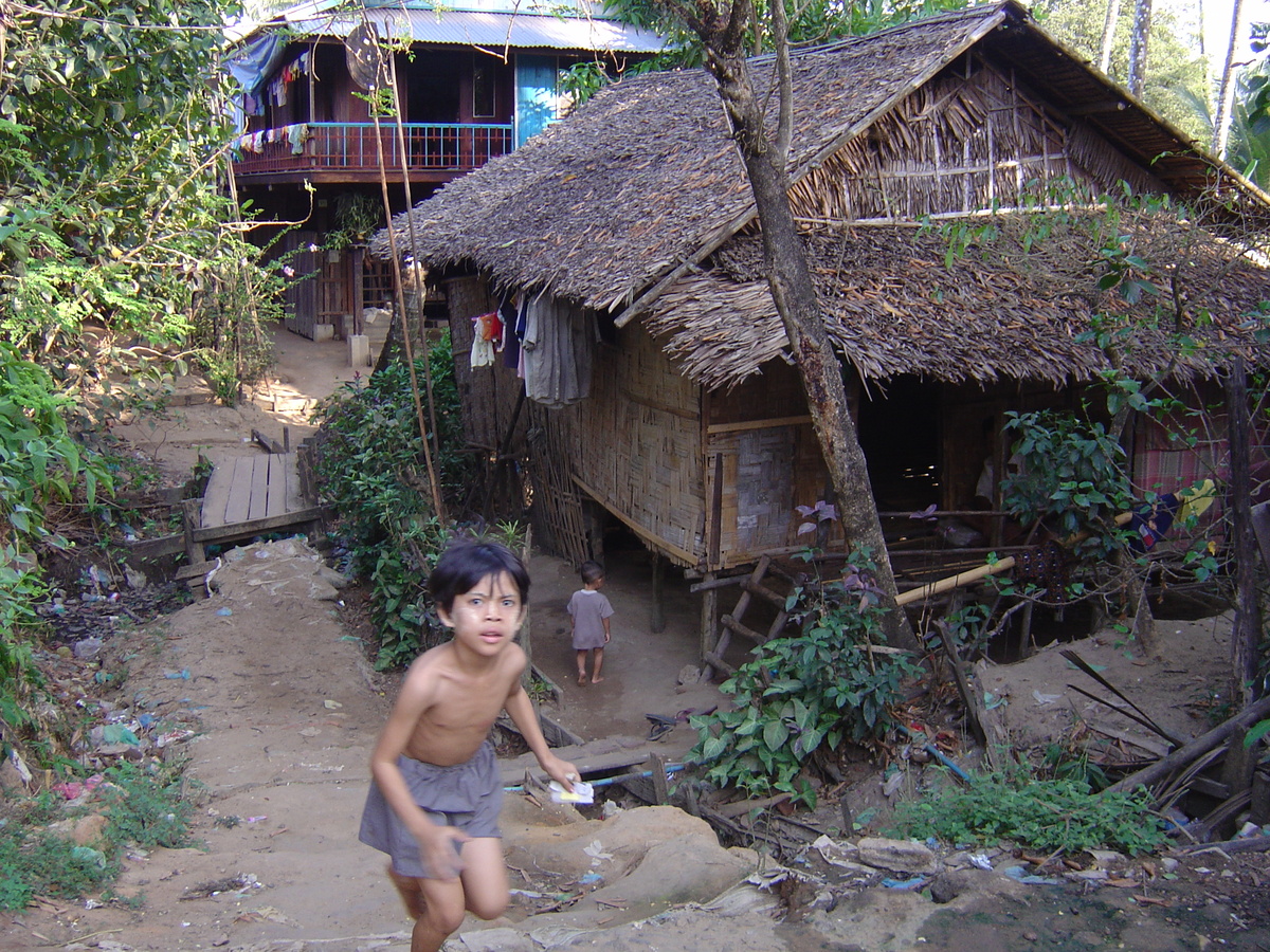 Picture Myanmar Myeik (Mergui) 2005-01 187 - City Sights Myeik (Mergui)