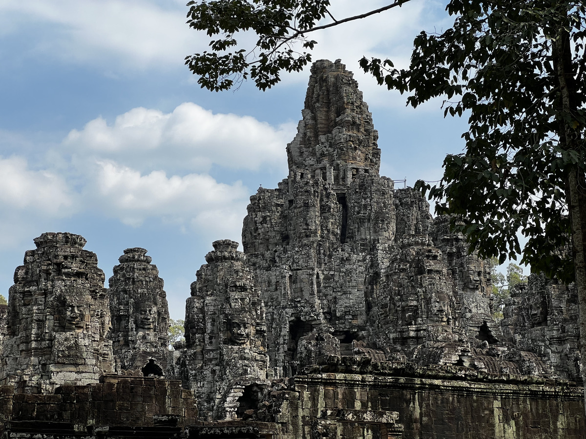 Picture Cambodia Siem Reap Bayon 2023-01 36 - Cheap Room Bayon