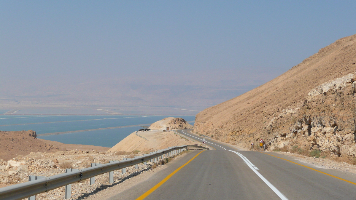 Picture Israel Arad to Dead Sea road 2007-06 47 - Waterfall Arad to Dead Sea road