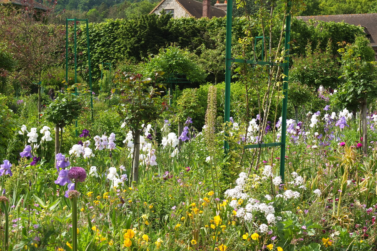 Picture France Giverny 2013-06 86 - Street Giverny