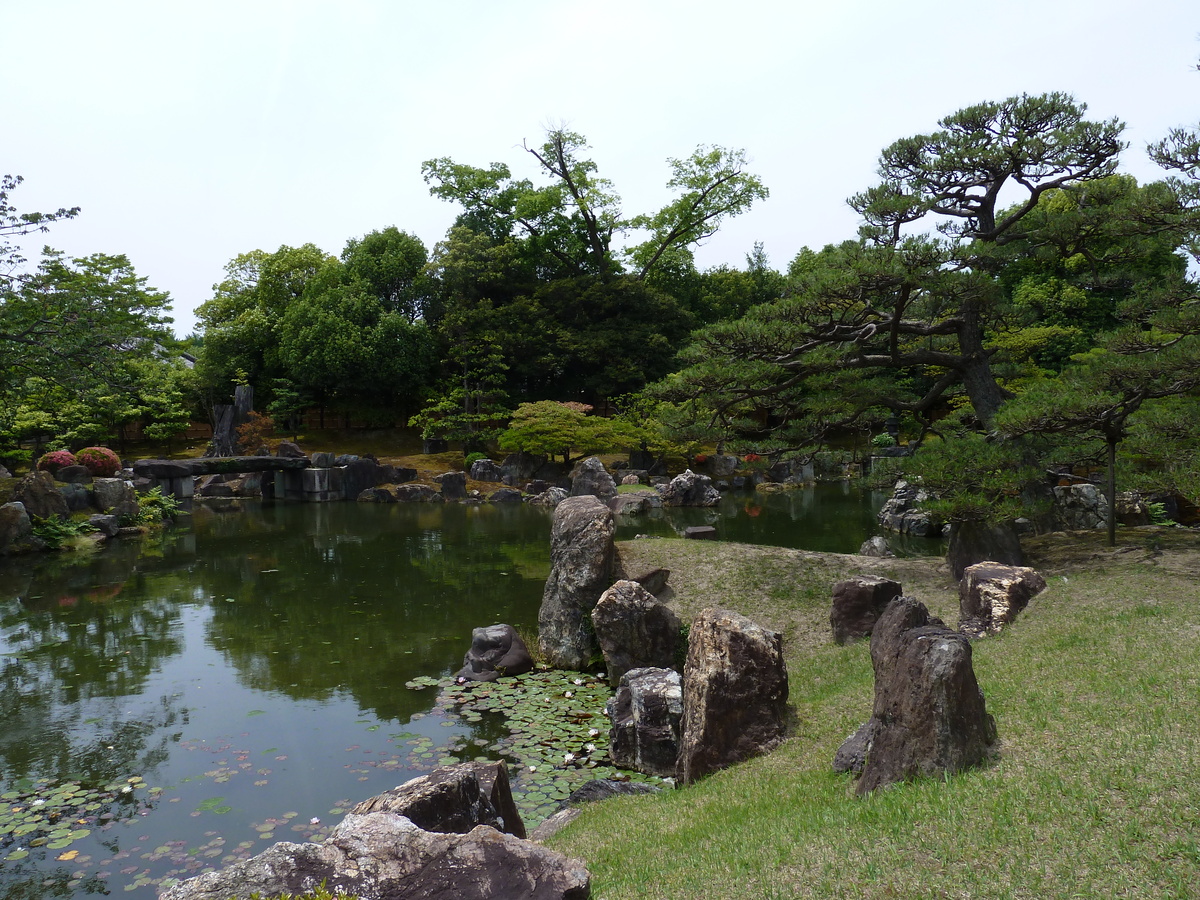 Picture Japan Kyoto Nijo Castle Ninomaru Garden 2010-06 21 - Rain Season Ninomaru Garden