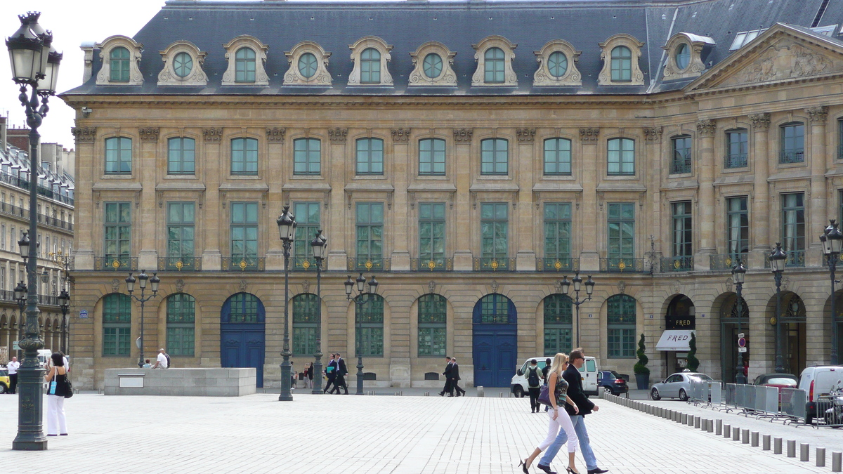 Picture France Paris Place Vendome 2007-07 90 - Rain Season Place Vendome