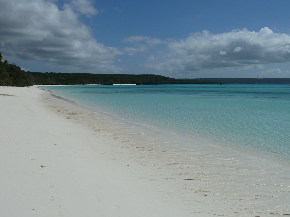 Picture New Caledonia Lifou Luengoni Beach 2010-05 3 - Waterfalls Luengoni Beach