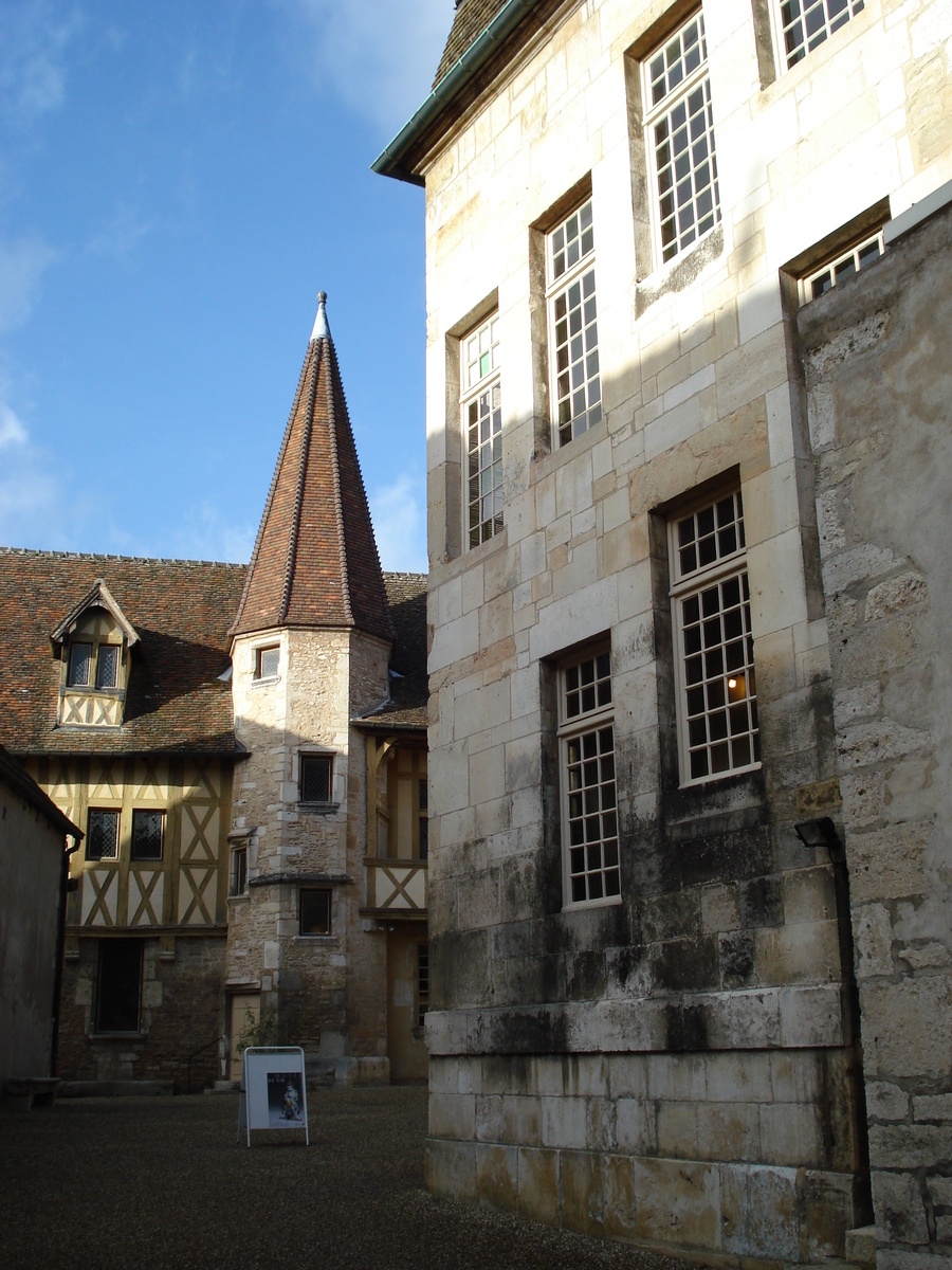 Picture France Beaune 2007-01 100 - Shopping Beaune