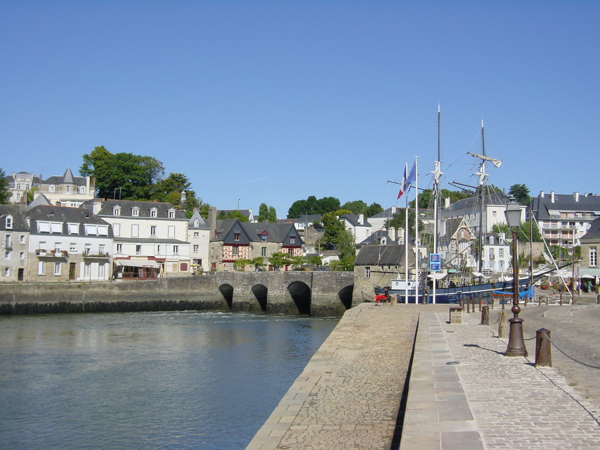 Picture France Saint anne d'auray 2003-09 9 - Walking Street Saint anne d'auray