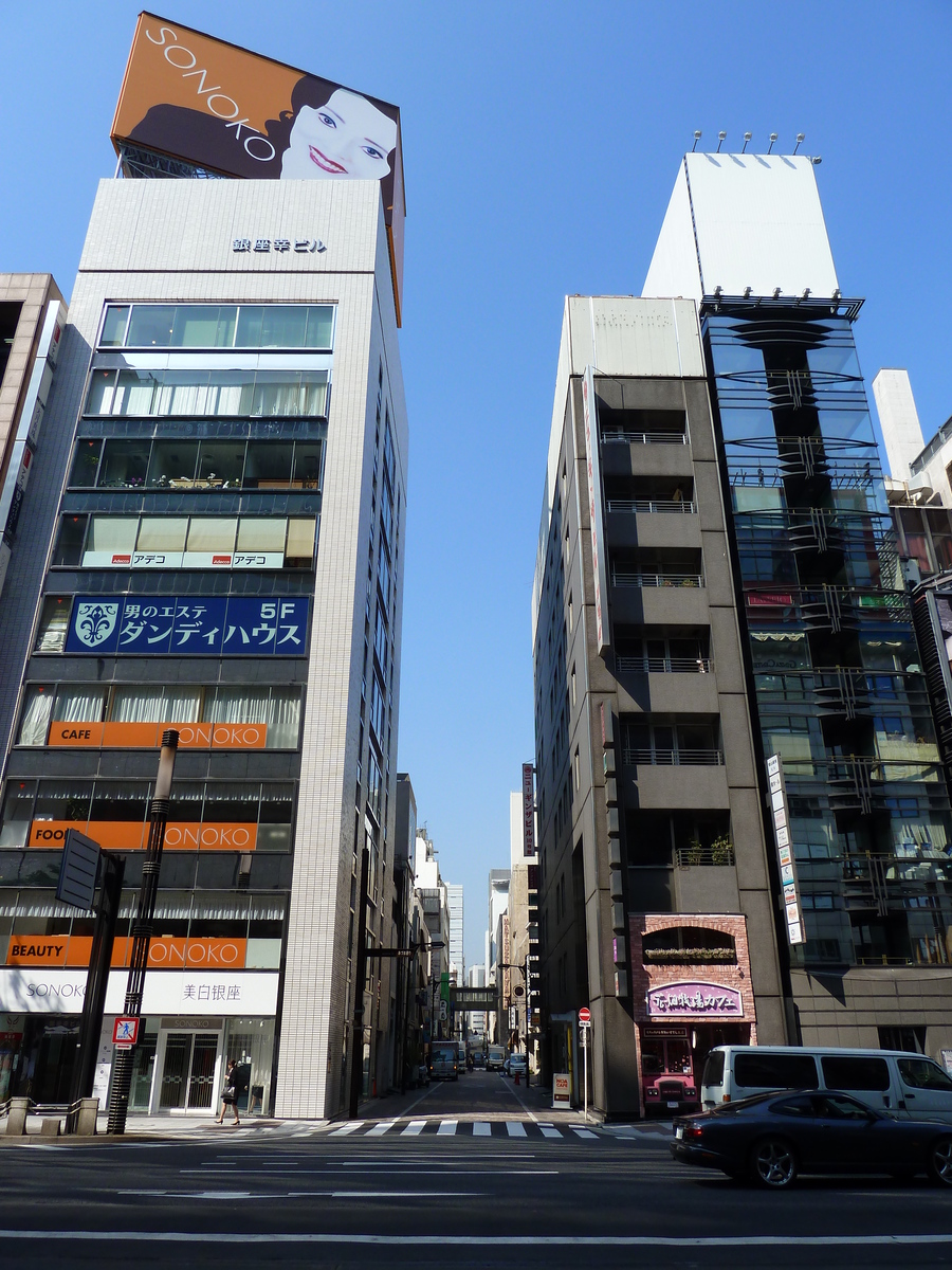 Picture Japan Tokyo Ginza 2010-06 3 - Monument Ginza