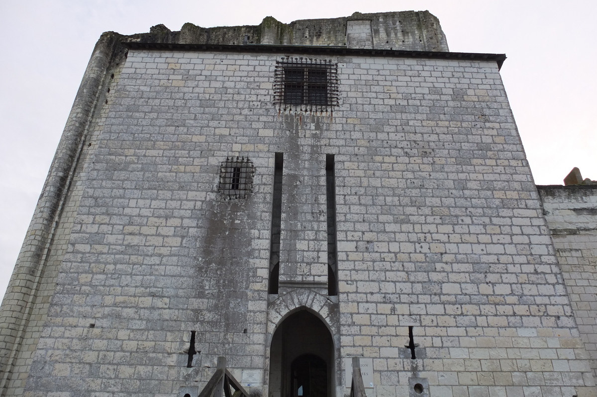 Picture France Loches Castle 2013-01 102 - Street Loches Castle