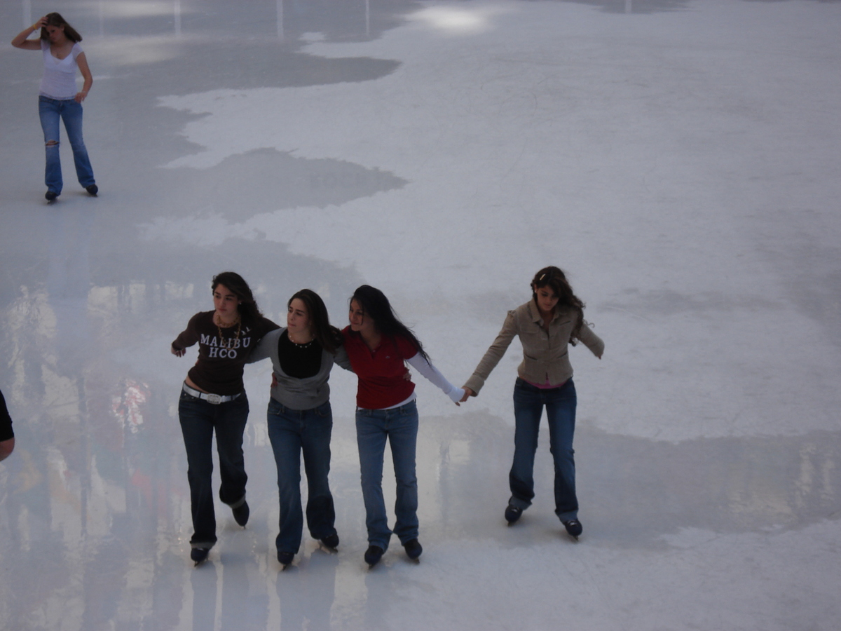 Picture United States New York Rockefeller Center 2006-03 11 - Rental Rockefeller Center