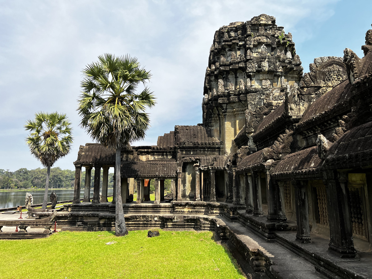 Picture Cambodia Siem Reap Angkor Wat 2023-01 178 - Rain Season Angkor Wat