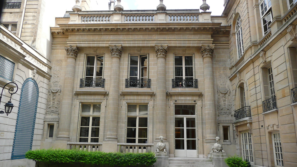 Picture France Paris Place Vendome 2007-07 22 - Summer Place Vendome