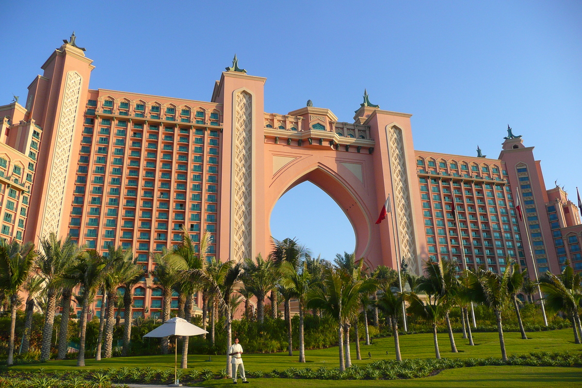 Picture United Arab Emirates Dubai Palm Jumeirah 2009-01 42 - Summer Palm Jumeirah