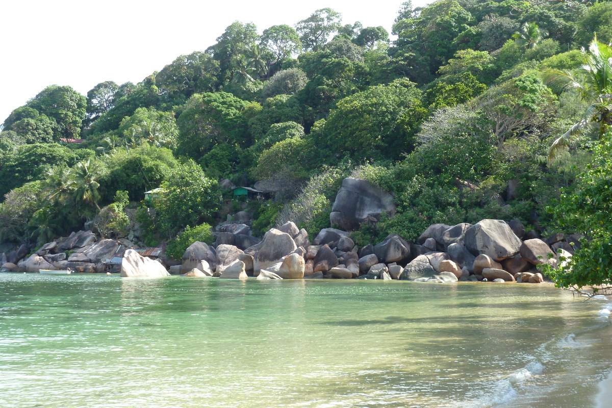 Picture Seychelles Praslin 2011-10 146 - Monument Praslin