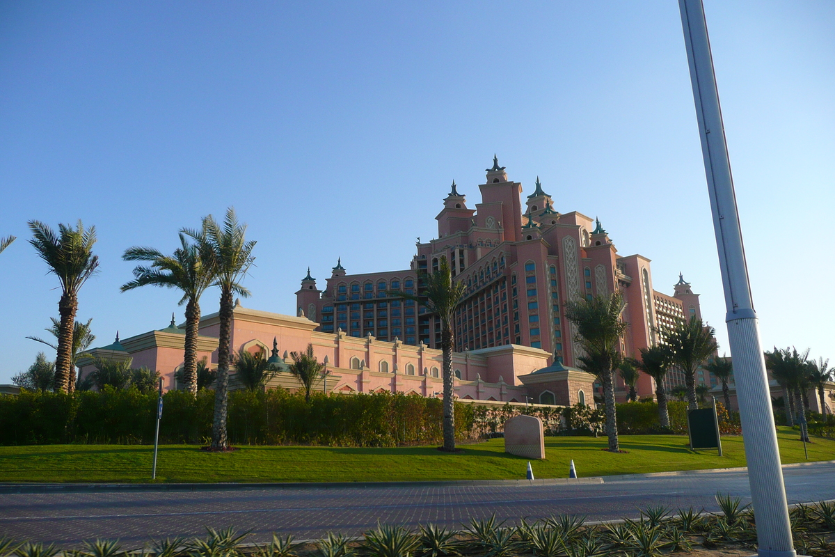 Picture United Arab Emirates Dubai Palm Jumeirah 2009-01 35 - Waterfalls Palm Jumeirah