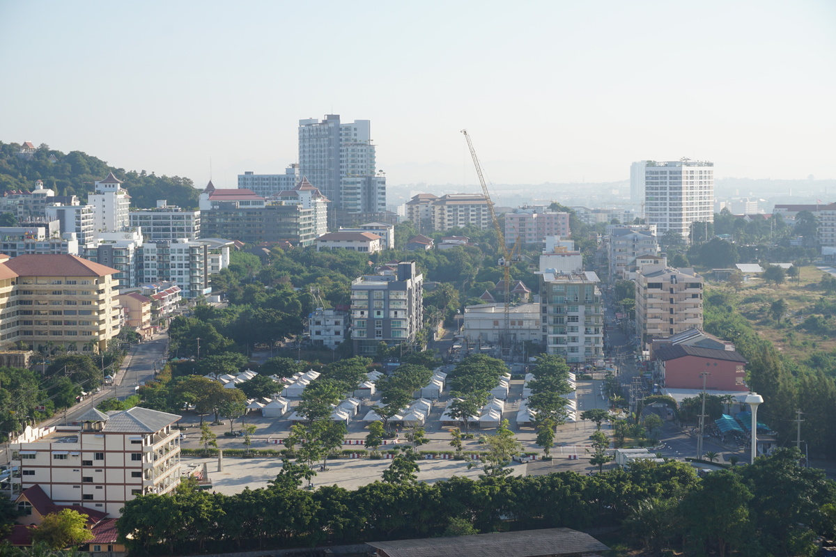 Picture Thailand Pattaya Pra Tam Nak 2016-12 33 - Hotel Pool Pra Tam Nak