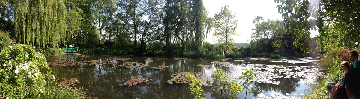 Picture France Giverny Pano 2013-06 8 - Waterfalls Pano