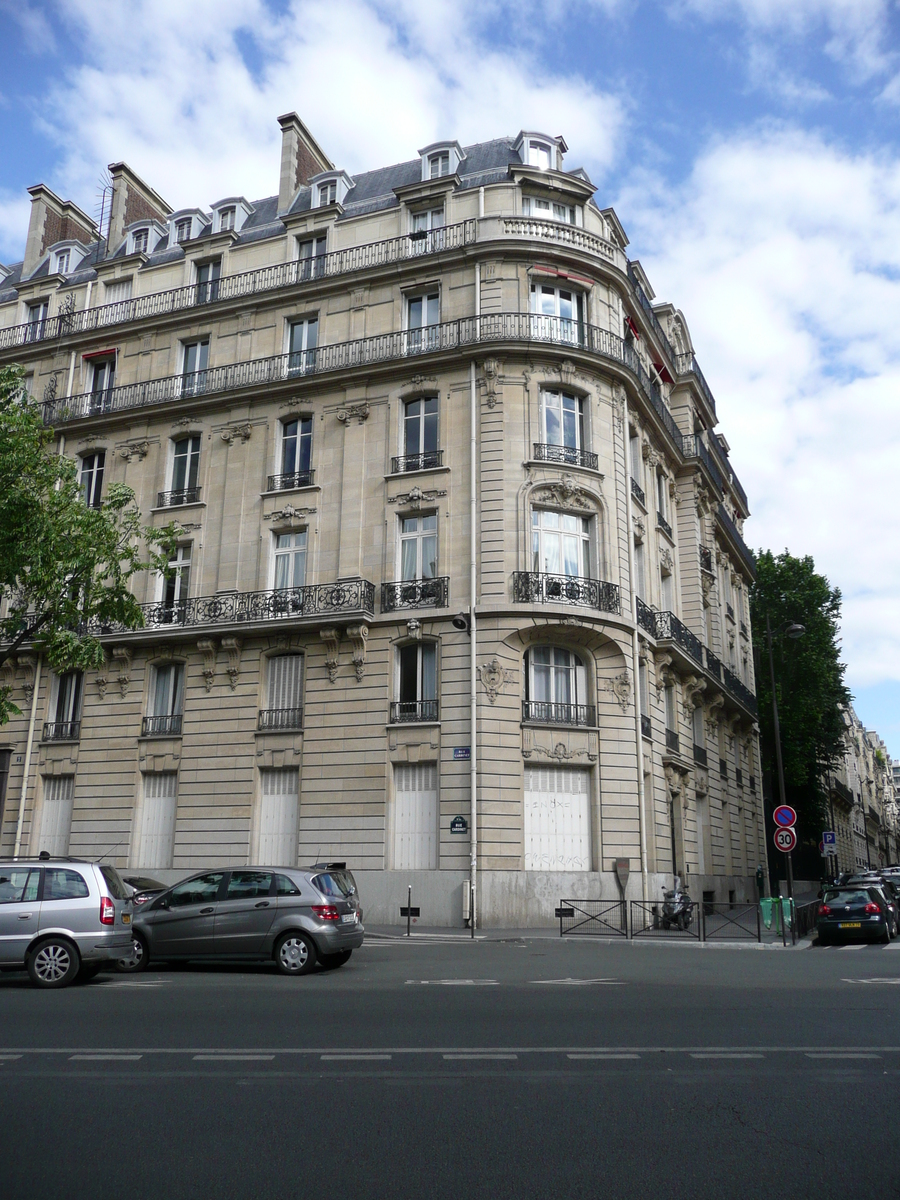 Picture France Paris 17th Arrondissement Avenue de Wagram 2007-05 18 - Transport Avenue de Wagram