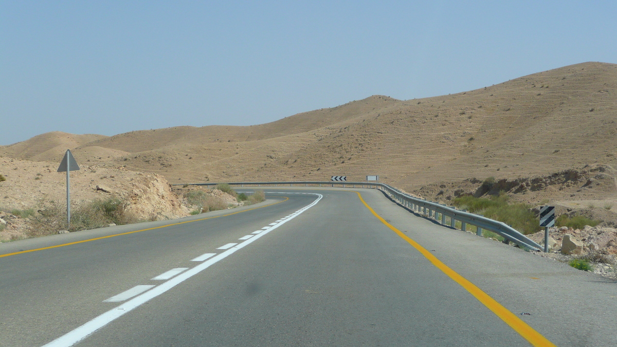 Picture Israel Arad to Dead Sea road 2007-06 27 - Monument Arad to Dead Sea road