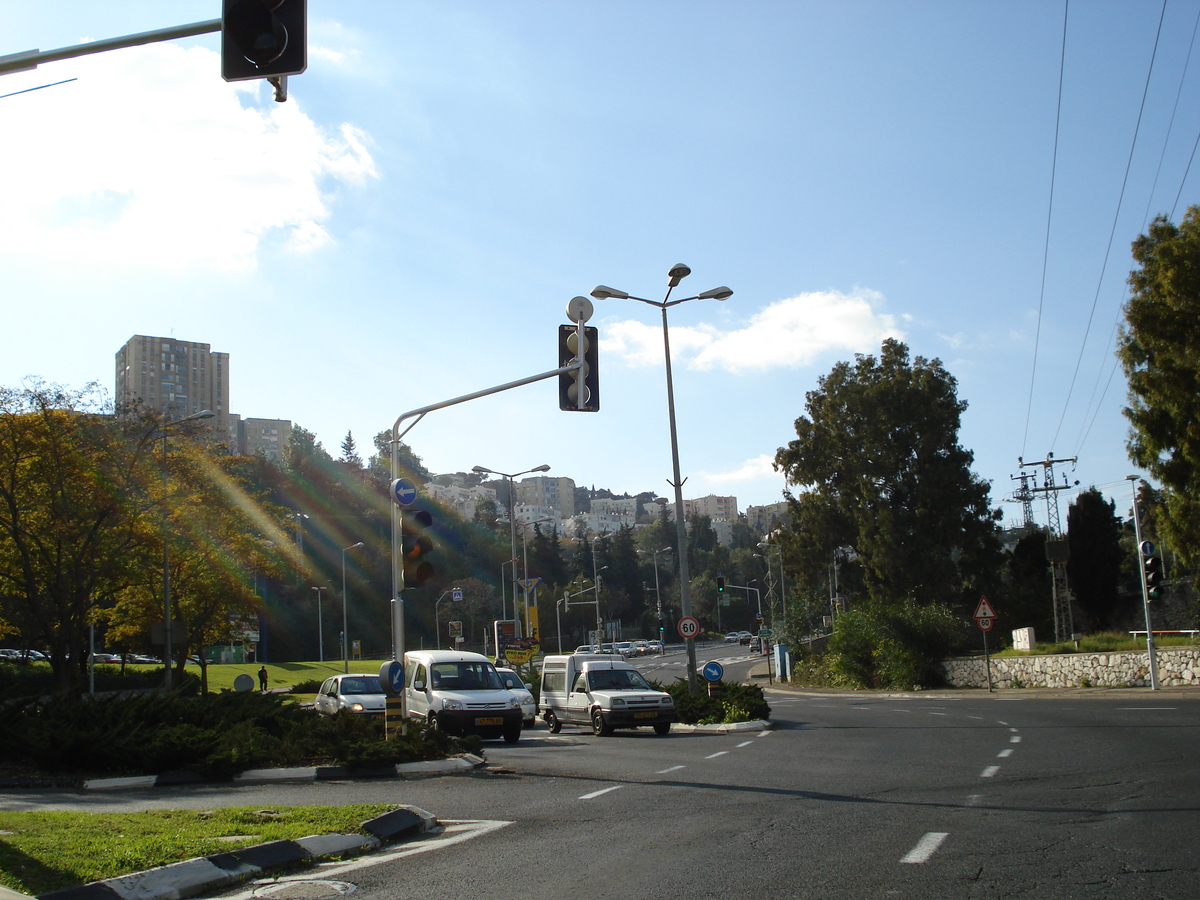 Picture Israel Haifa 2006-12 87 - Monument Haifa