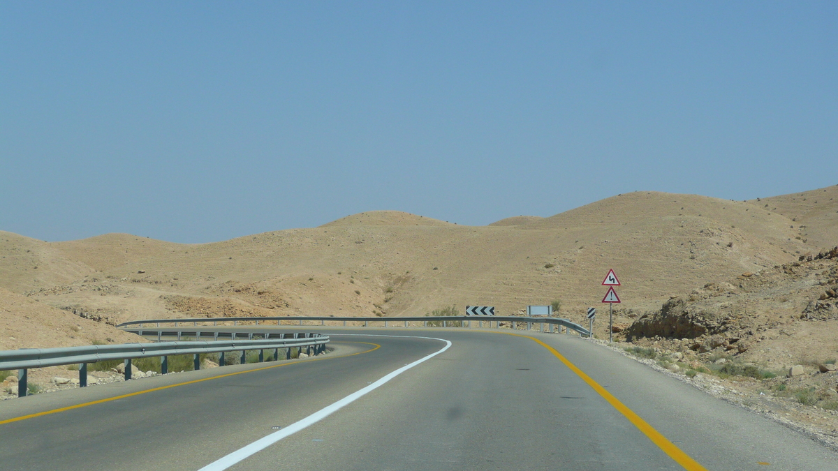 Picture Israel Arad to Dead Sea road 2007-06 16 - Waterfall Arad to Dead Sea road