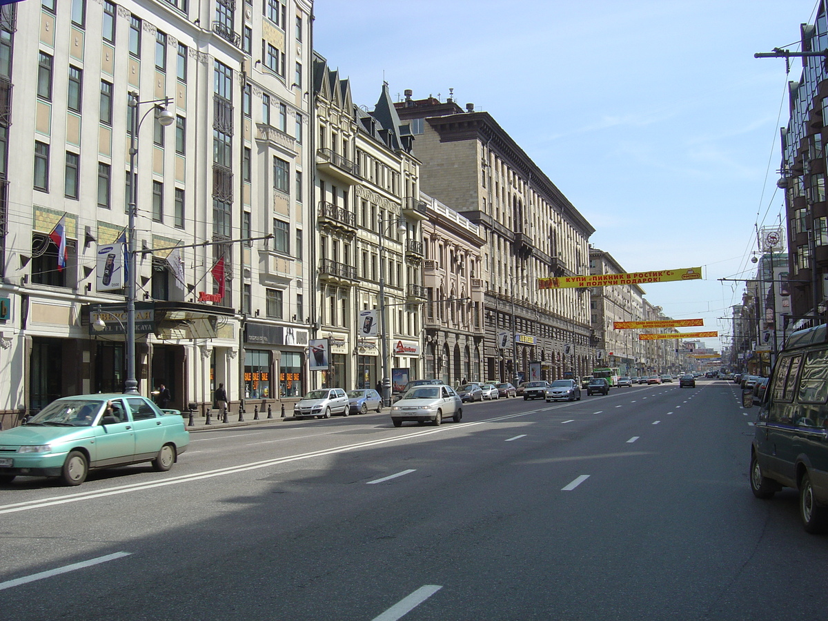 Picture Russia Moscow Tverskaja Street 2005-04 4 - City Sights Tverskaja Street