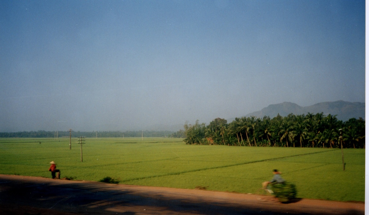 Picture Vietnam 1996-03 105 - Shopping Vietnam