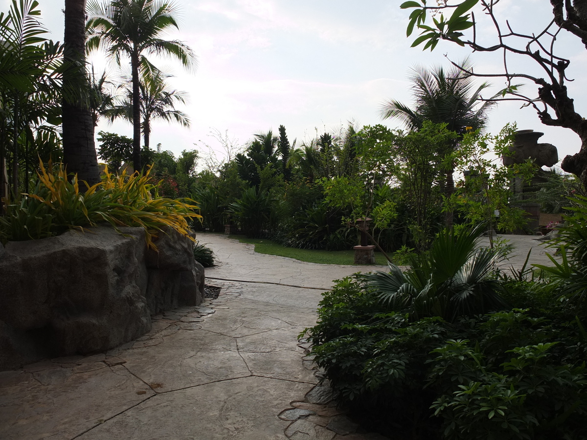 Picture Thailand Pattaya Centara Hotel 2011-12 31 - Waterfall Centara Hotel