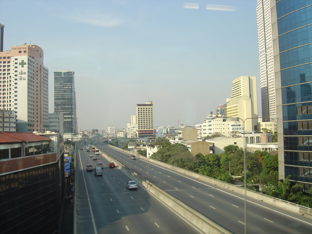 Picture Thailand Bangkok Sky Train 2004-12 64 - Accomodation Sky Train