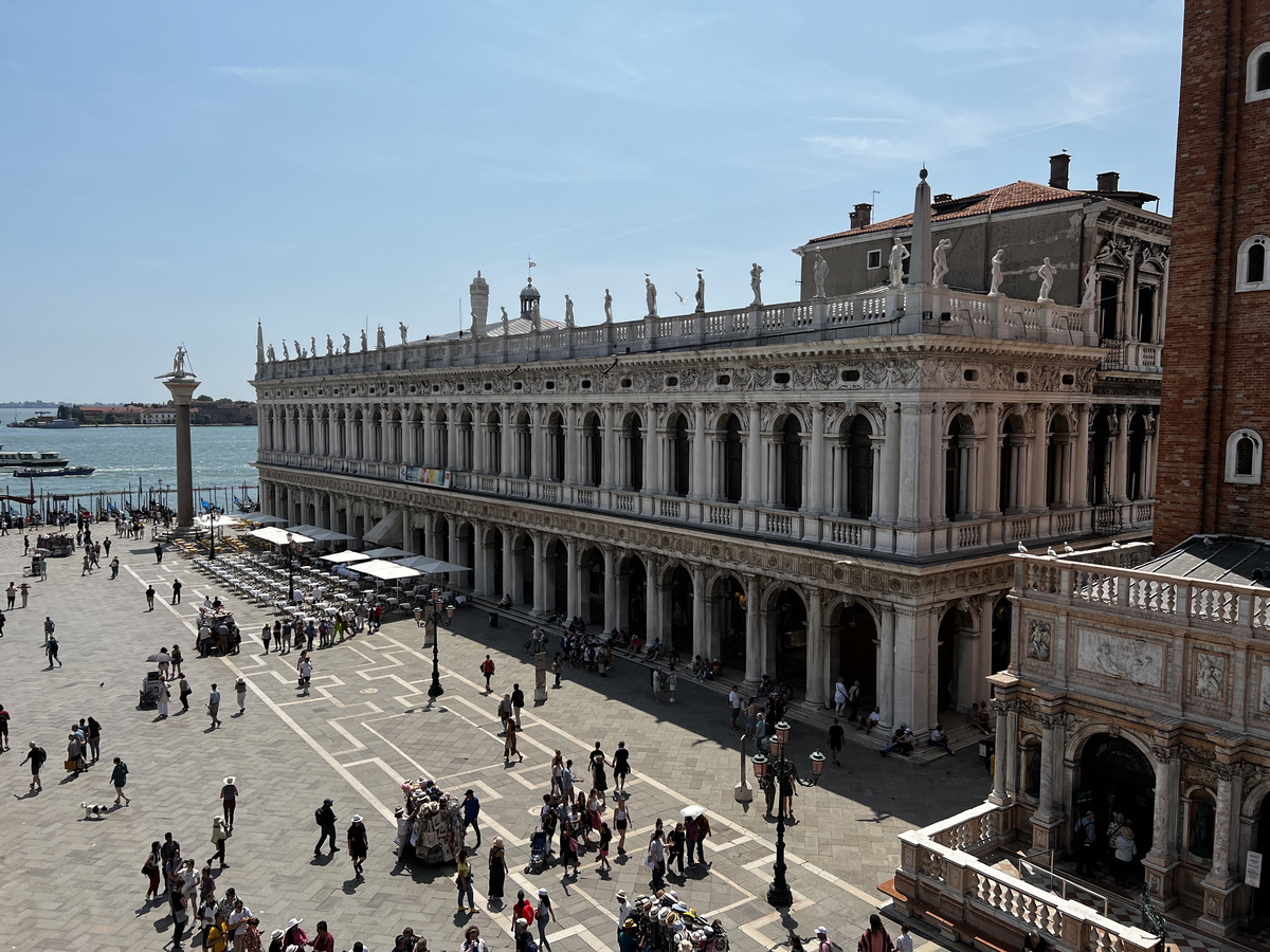 Picture Italy Venice Saint Mark's Basilica 2022-05 103 - Waterfalls Saint Mark's Basilica