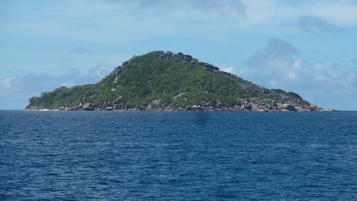 Picture Seychelles Grande Soeur 2011-10 31 - Hotel Pools Grande Soeur