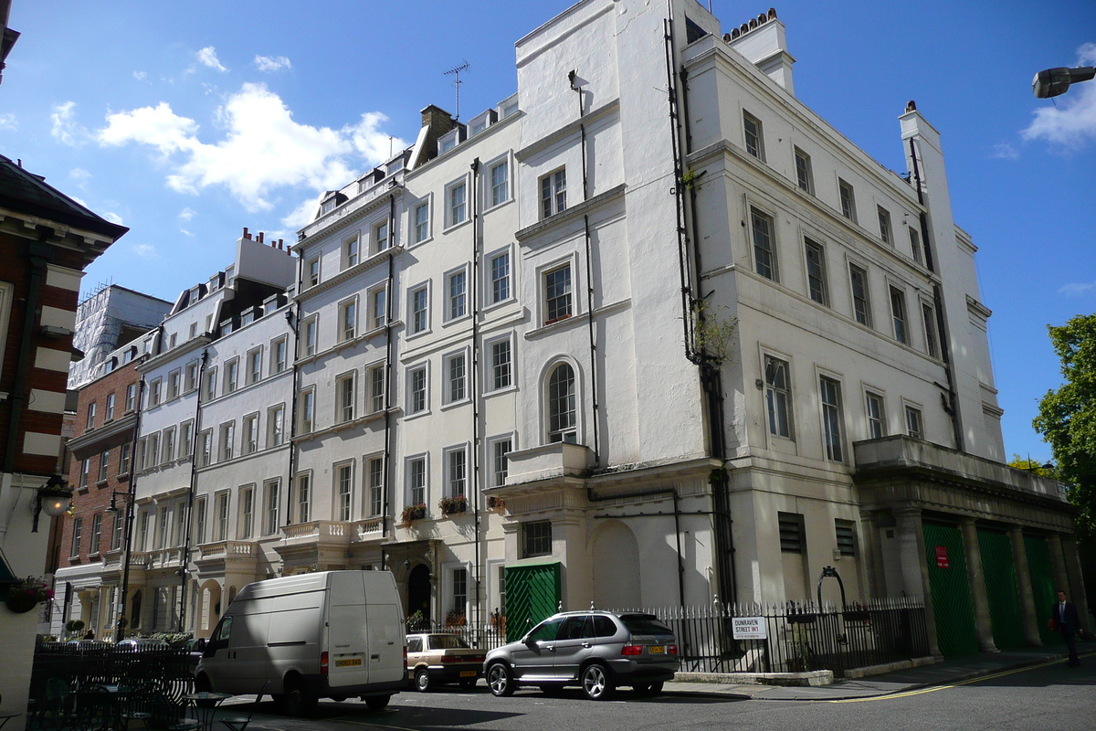 Picture United Kingdom London North Row 2007-09 9 - Street North Row