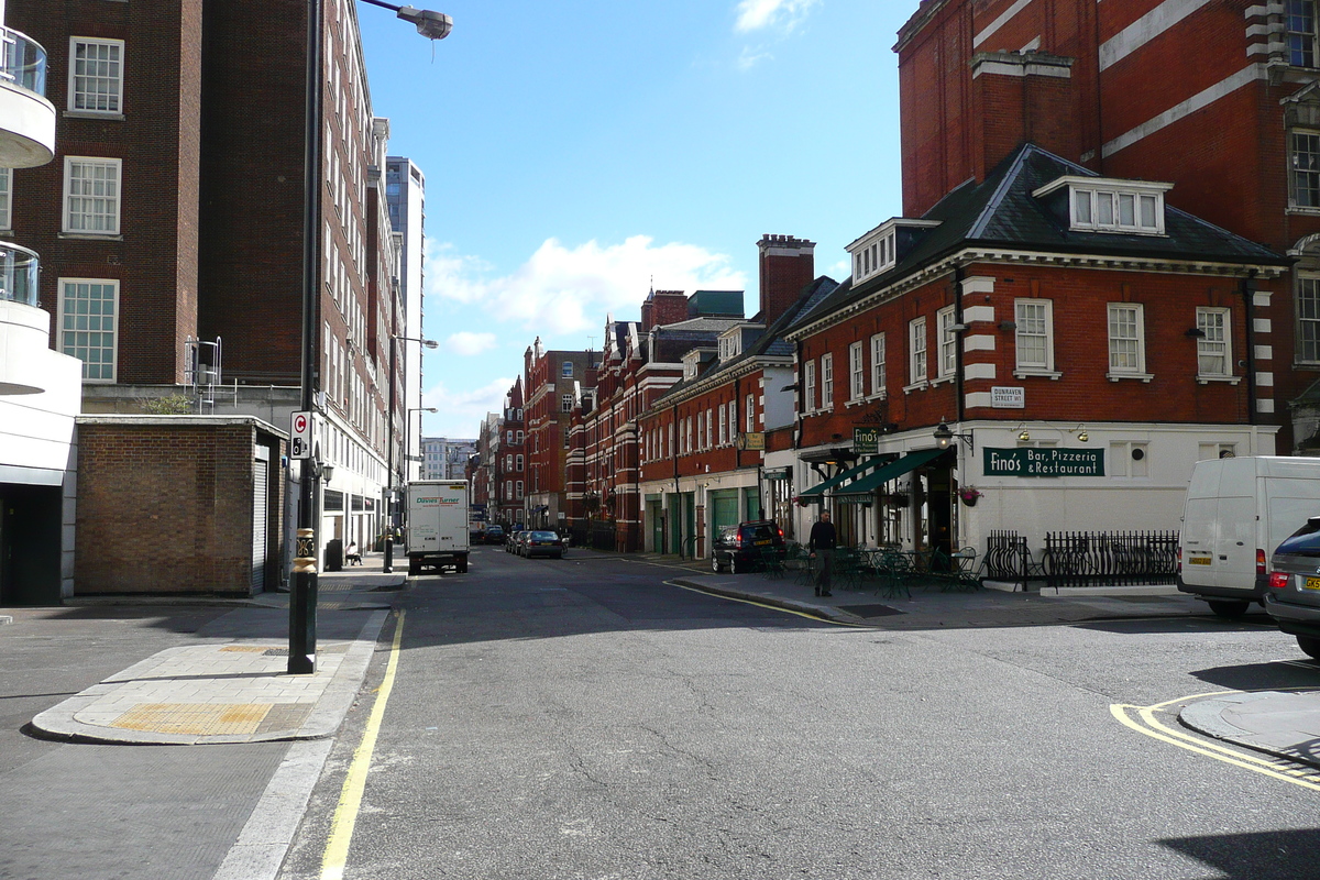 Picture United Kingdom London North Row 2007-09 10 - Restaurants North Row