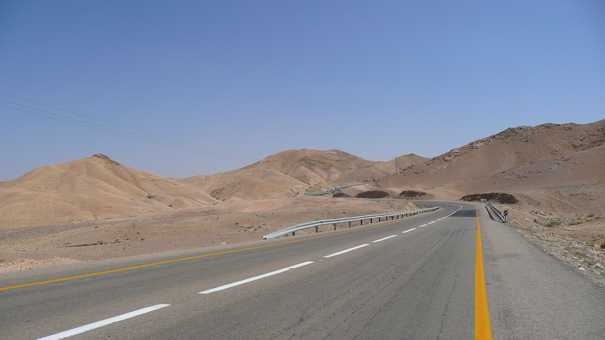 Picture Israel Arad to Dead Sea road 2007-06 8 - Monuments Arad to Dead Sea road