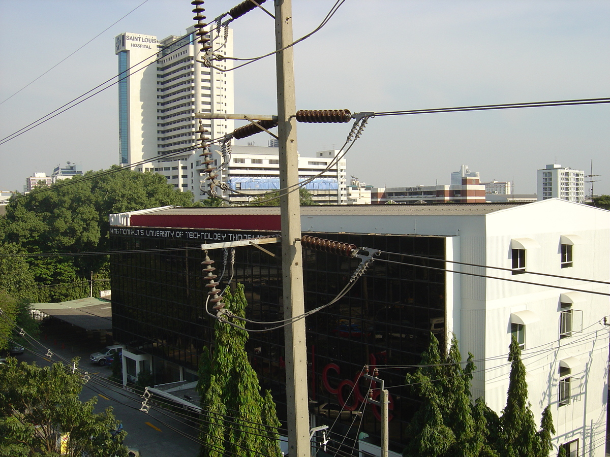 Picture Thailand Bangkok Sky Train 2004-12 23 - Winter Sky Train