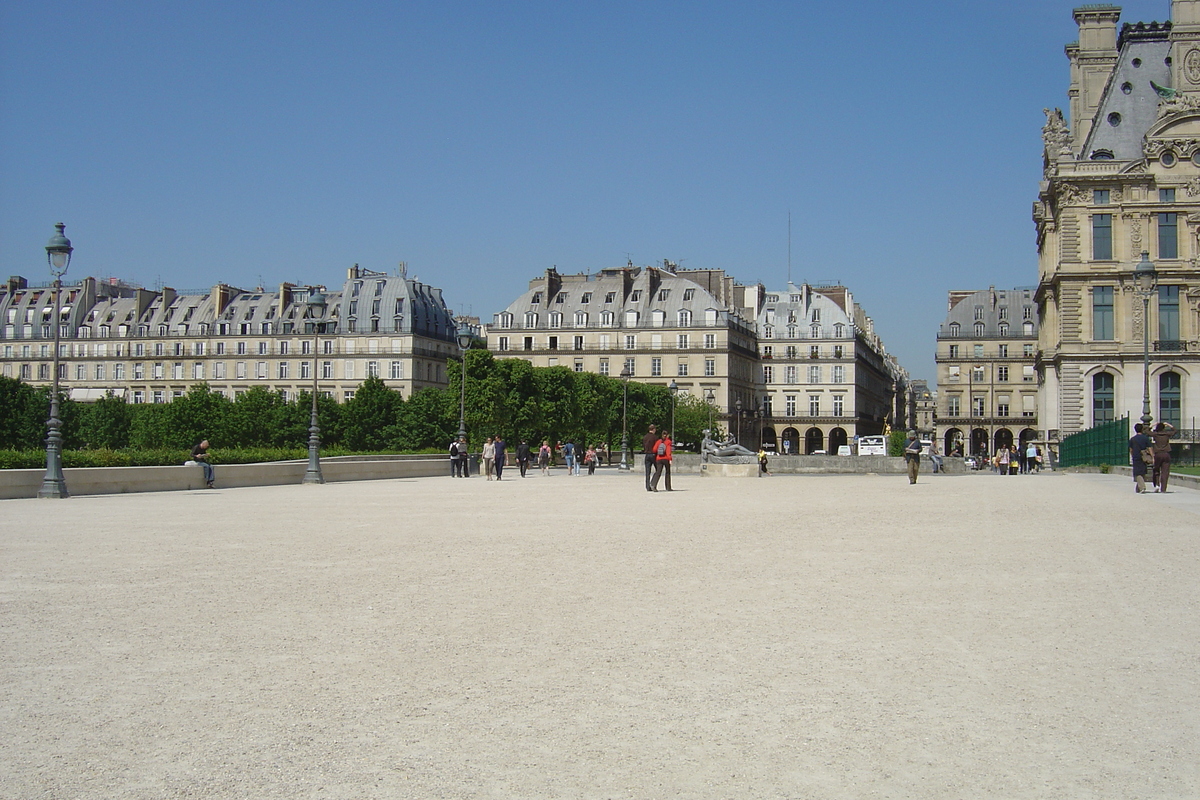 Picture France Paris Garden of Tuileries 2007-05 176 - Sauna Garden of Tuileries