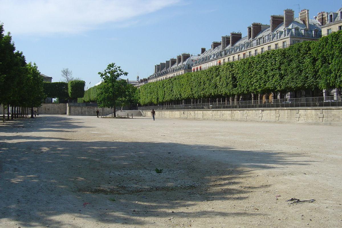 Picture France Paris Garden of Tuileries 2007-05 314 - To see Garden of Tuileries