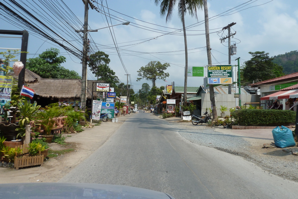 Picture Thailand Ko Chang Island road 2011-02 31 - Spring Island road