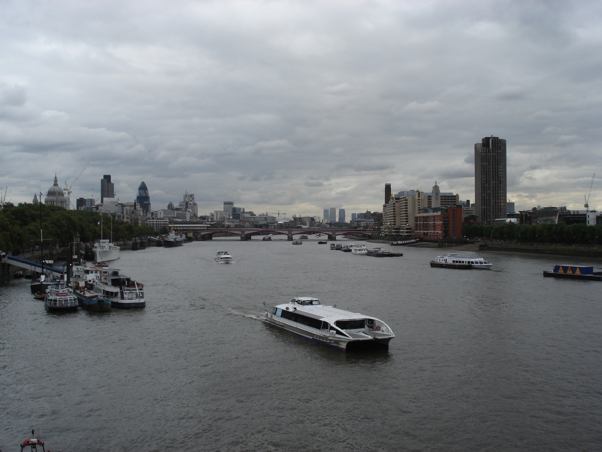 Picture United Kingdom London 2006-10 106 - Rain Season London