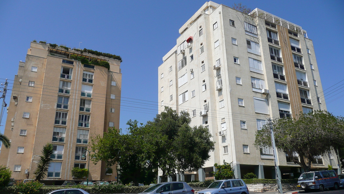 Picture Israel Tel Aviv Jabotinsky Street 2007-06 5 - Winter Jabotinsky Street